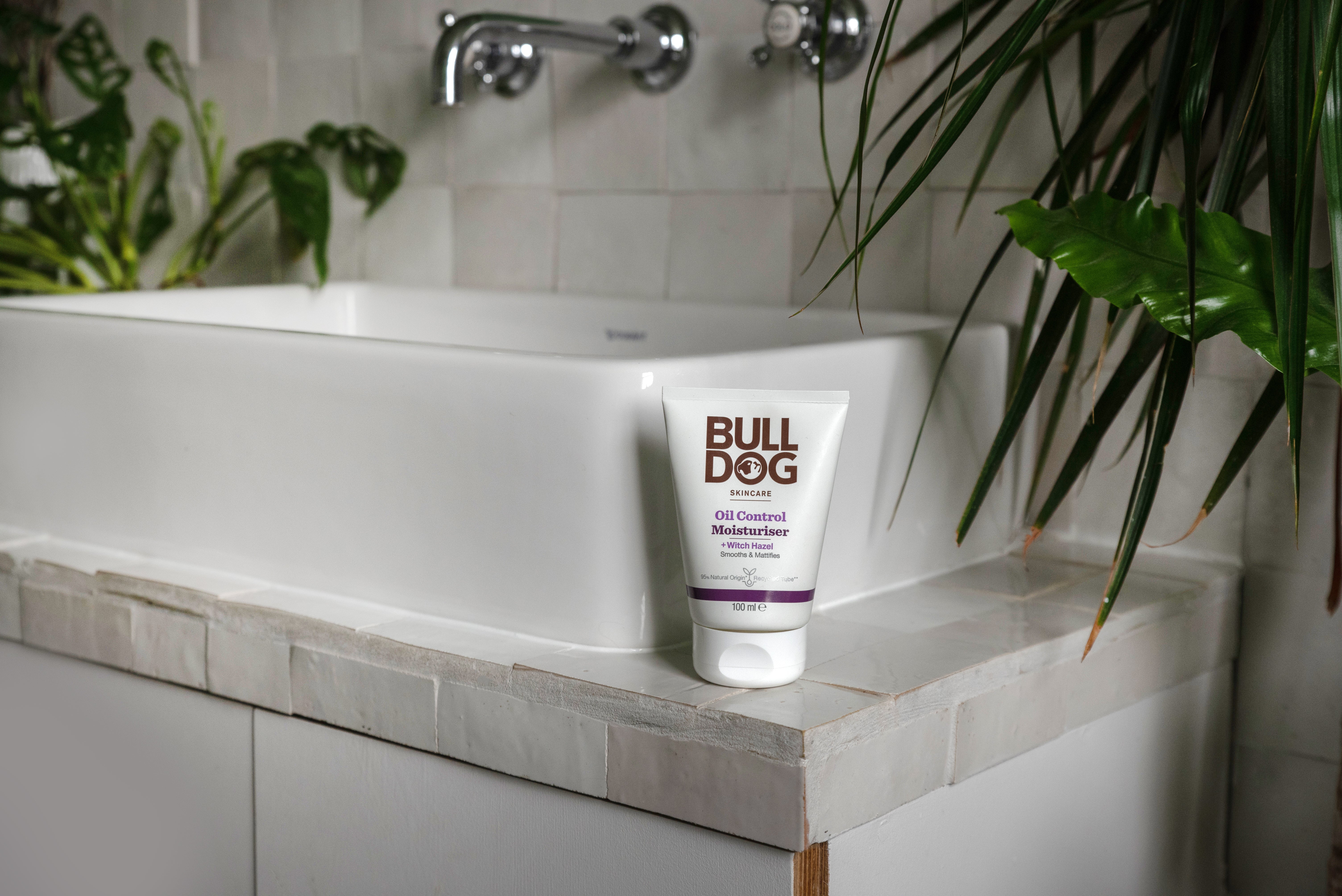 Oil Control Moisturiser - Image 7